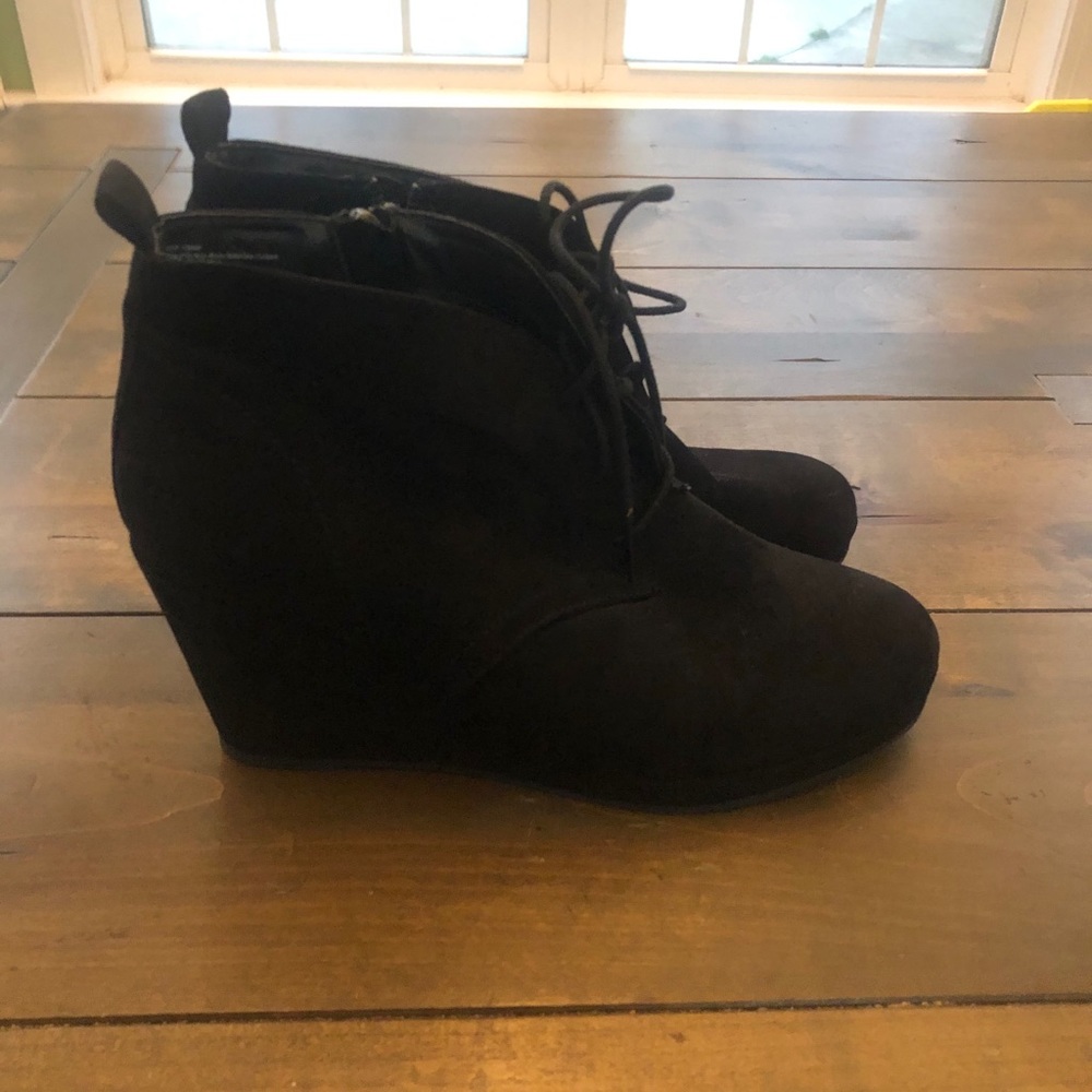 Dolce Vita Wedge Booties